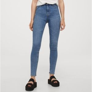 H&M Super Stretch Skinny Jeans